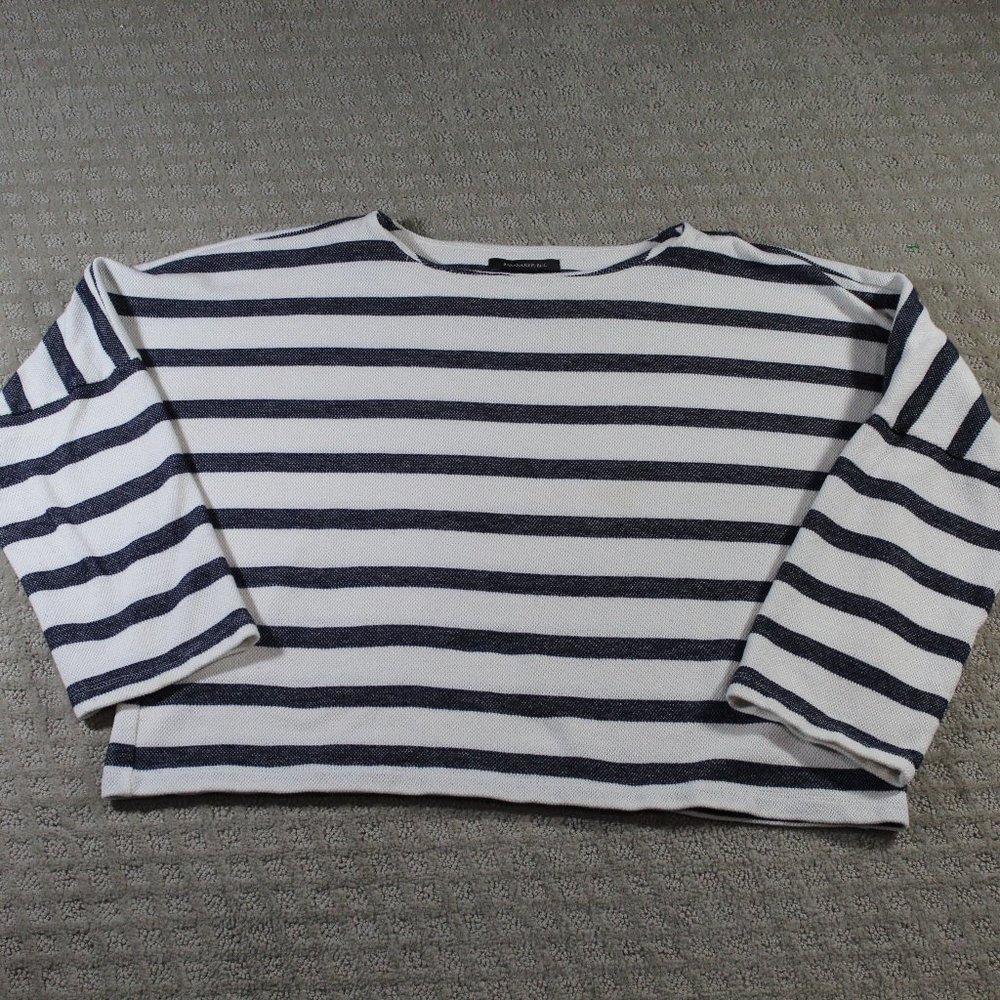 Banana Republic Size Large Woven Knit Blue and Cream Striped Crop Shirt